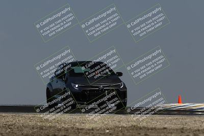 media/May-25-2025-Lotus Club Golden Gate (Sun) [[681474f0a2]]/Advanced Group/Turn 2/